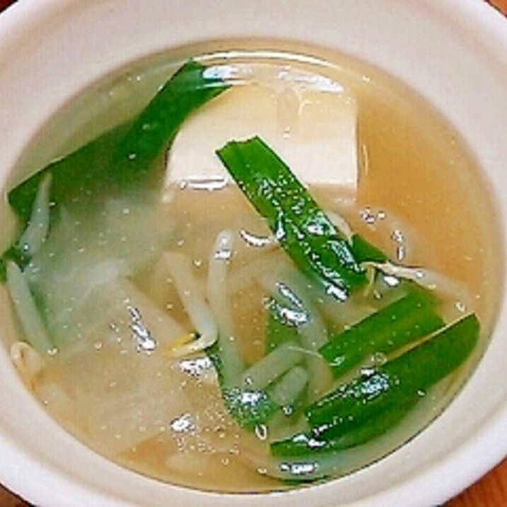 大根 もやし 豆腐 ニラの中華スープ レシピ 作り方 By Kuro 24 楽天レシピ 大根 もやし 豆腐 ニラの中華スープ レシピ 作り方 By Kuro 24 楽天レシピ